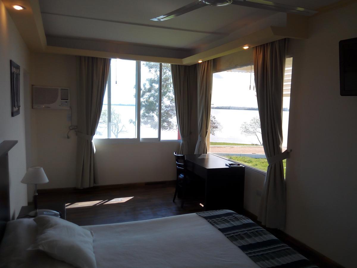 Manantiales Hotel De Turismo 몬테 카세로스 외부 사진