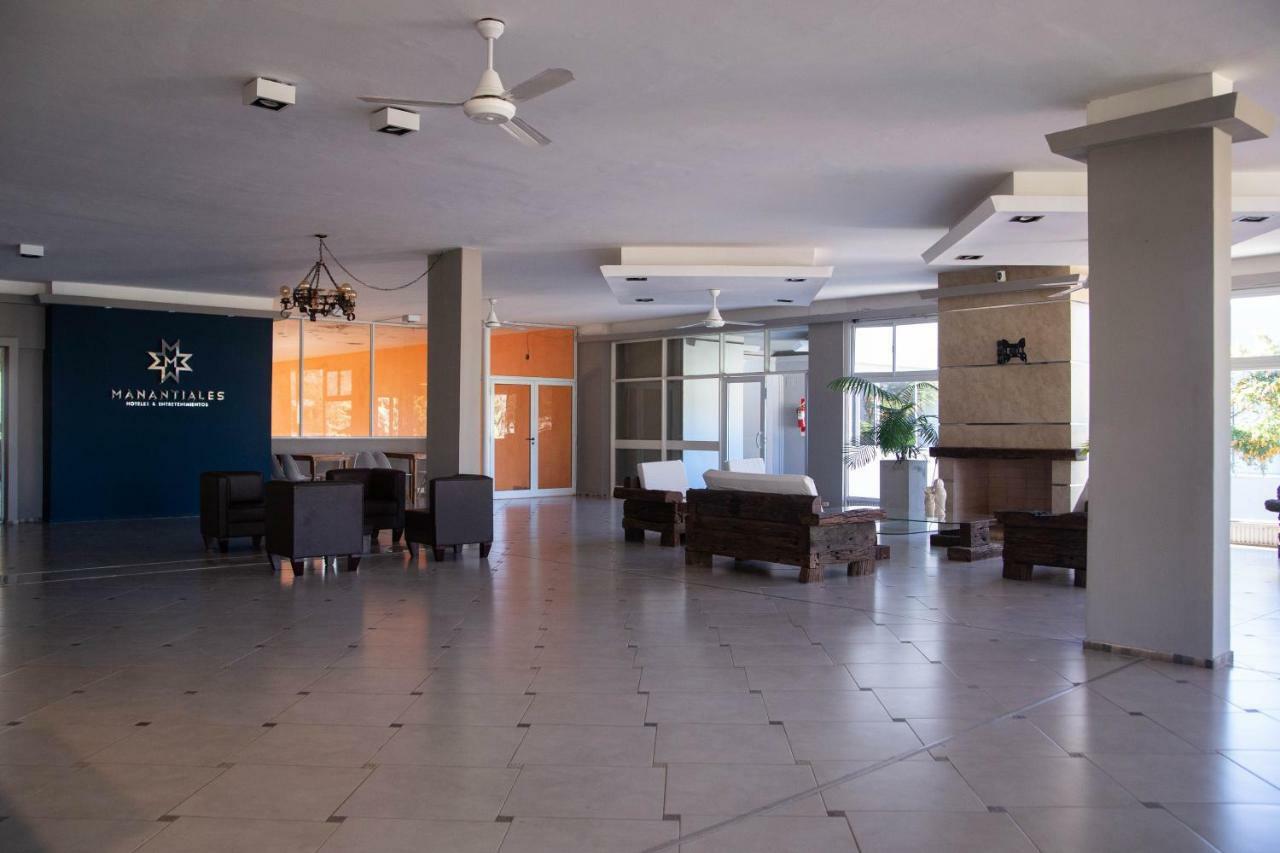 Manantiales Hotel De Turismo 몬테 카세로스 외부 사진